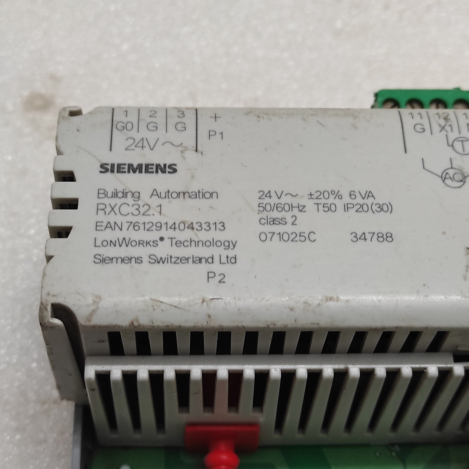 SIEMENS RXC32.1 ROOM CONTROLLER 24V