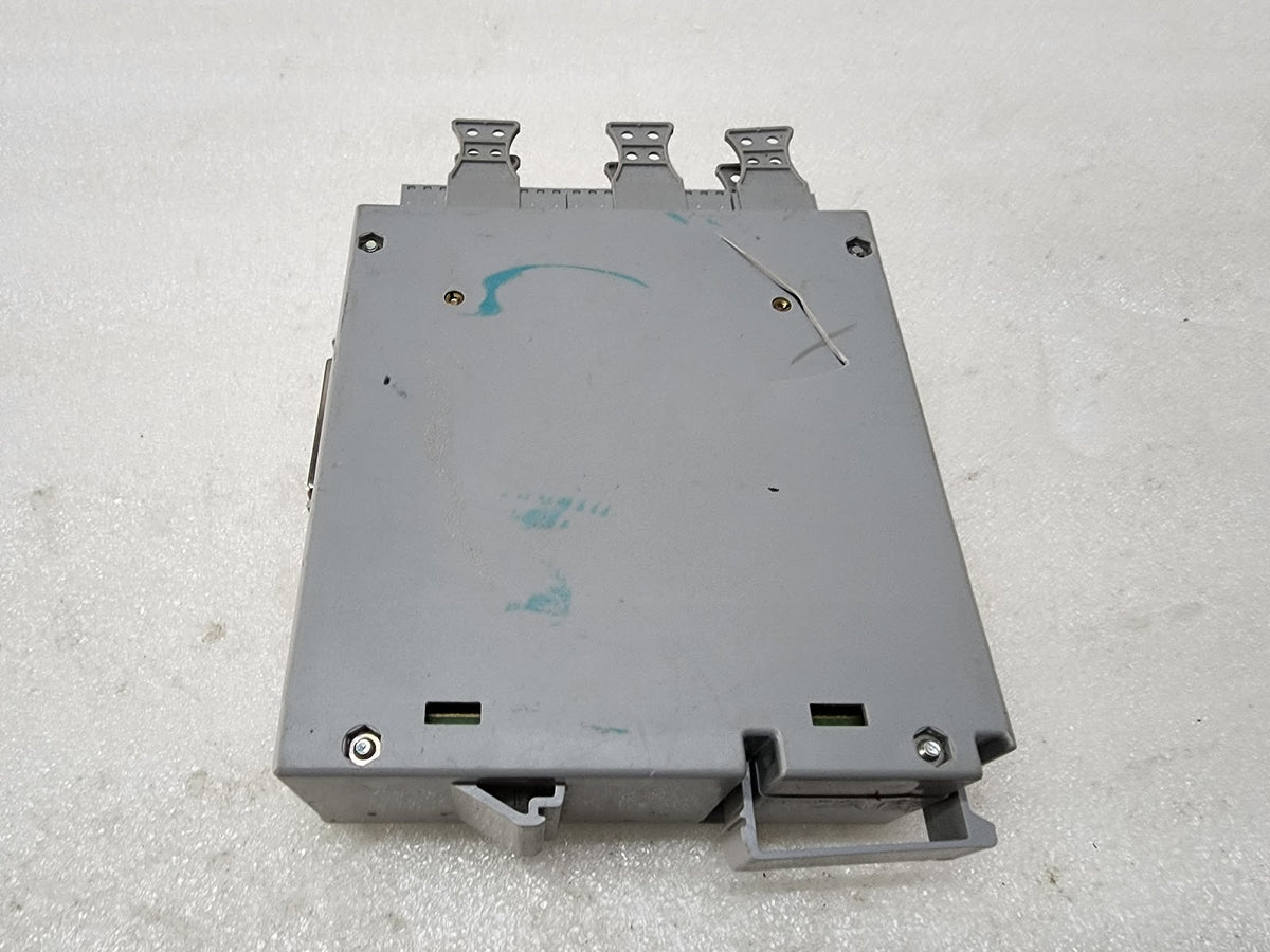 SIEMENS SIMADYN D 6DD1681-0GK0 CONVERTER SU13 50 TERMINAL