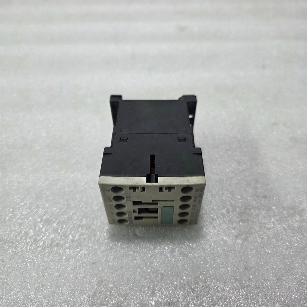 SIEMENS SIRIUS 3RH1122-1AP00 AUXILIARY CONTACTOR RELAY 4-POLE 2NO+2NC 230V AC