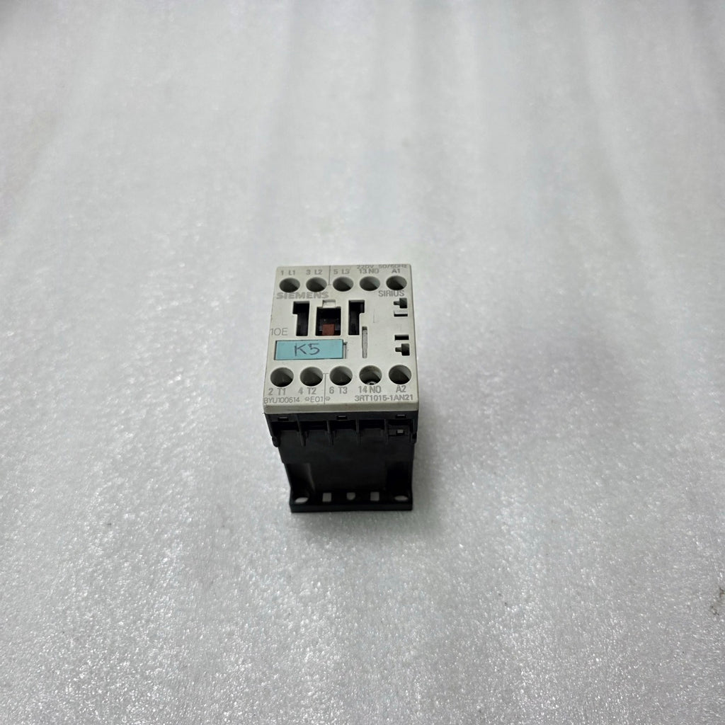 SIEMENS SIRIUS 3RT1015-1AN21 AC CONTACTOR 9A 3 POLE | 1NO | COIL 220V 50/60HZ