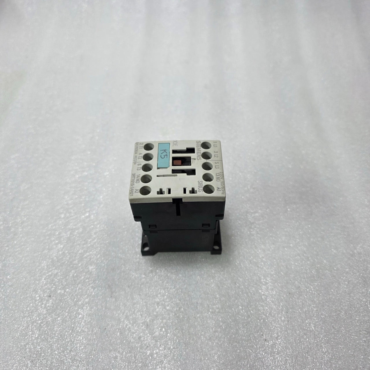 SIEMENS SIRIUS 3RT1015-1AN21 AC CONTACTOR 9A 3 POLE | 1NO | COIL 220V 50/60HZ