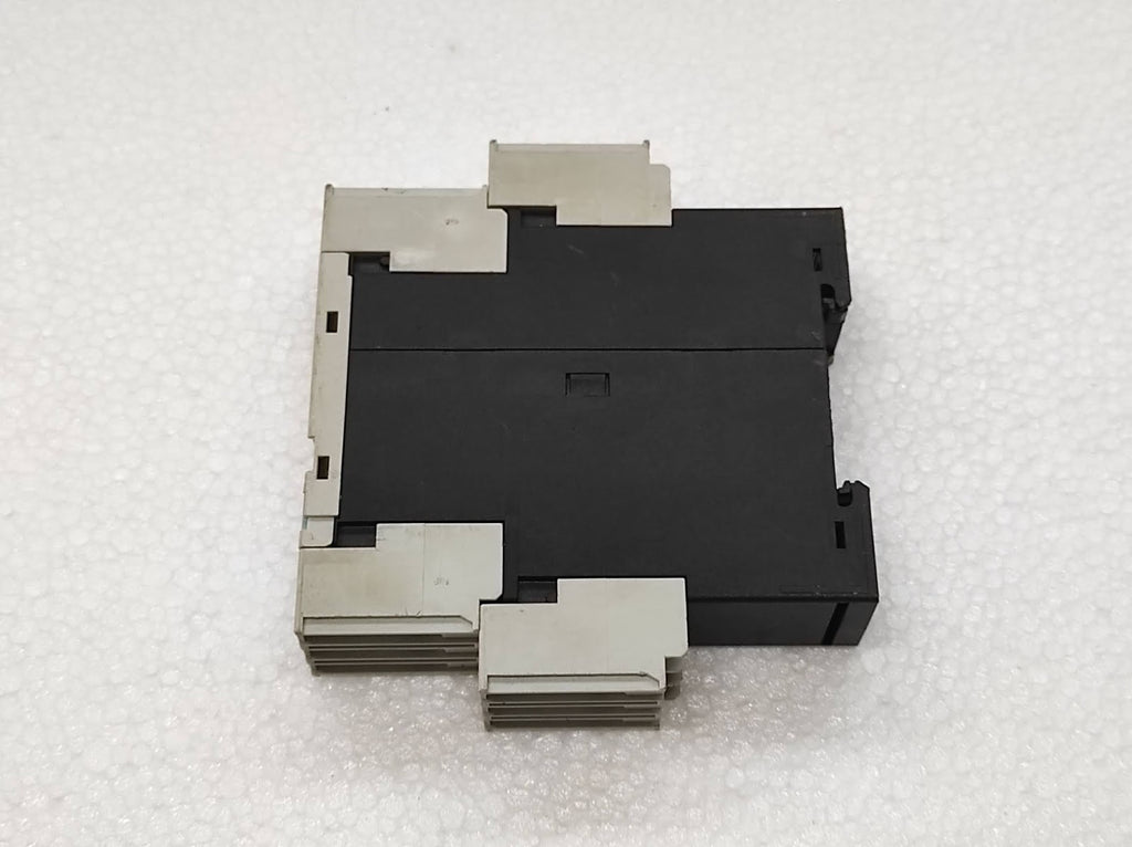 LOT OF 3 X SIEMENS 3RP1505-1BP30 TIME DELAY RELAY 3RP15051BP30 LOT OF 3