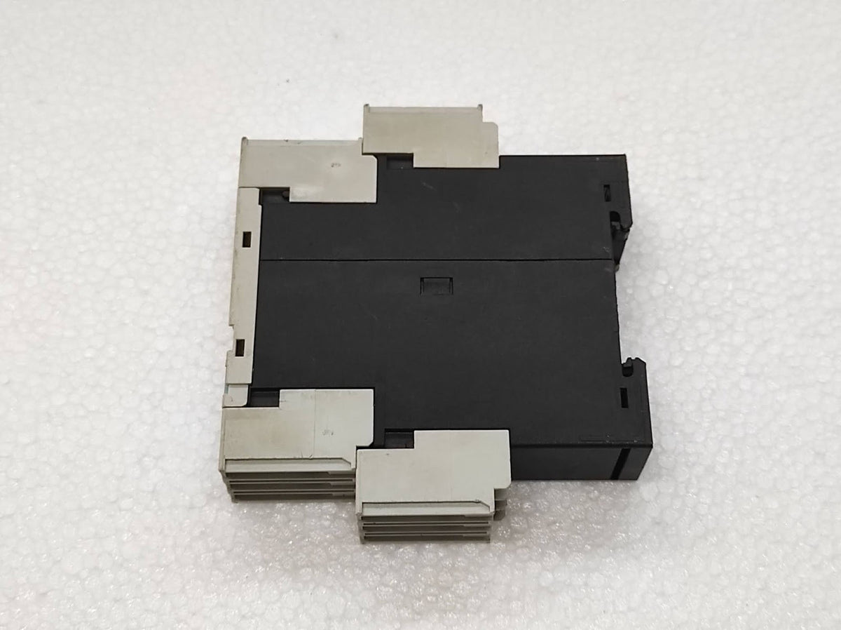 LOT OF 3 X SIEMENS 3RP1505-1BP30 TIME DELAY RELAY 3RP15051BP30 LOT OF 3