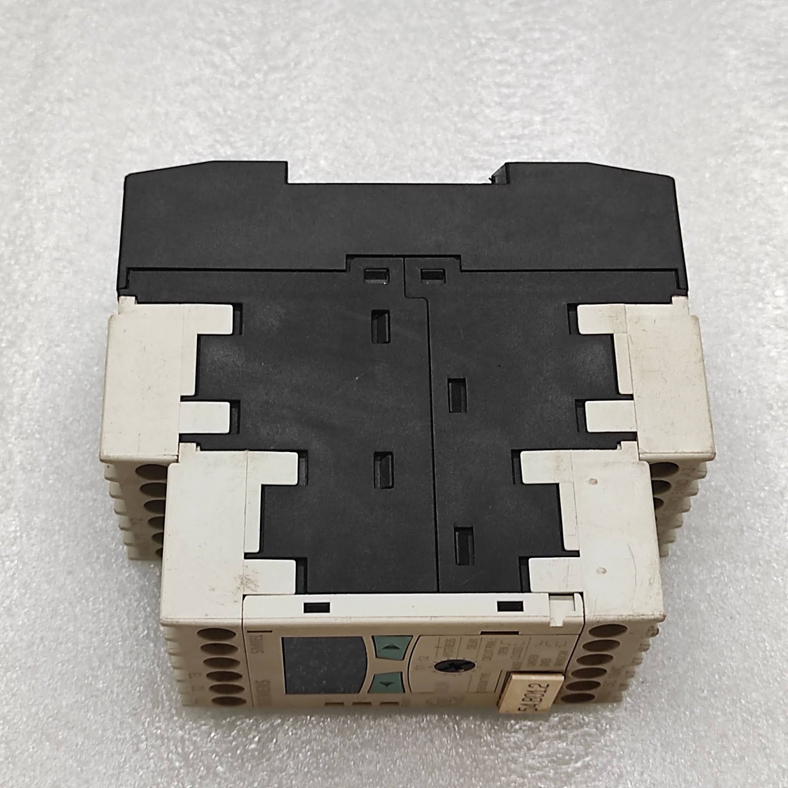 SIEMENS 3RS1040-1GD50 TEMPERATURE MONITORING RELAY