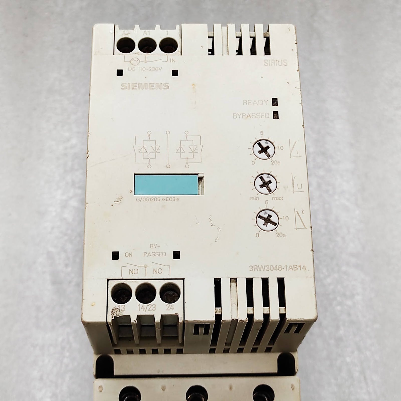 SIEMENS 3RW3046-1AB14 SOFT STARTER 110-230V