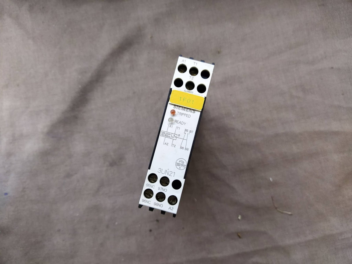 LOT OF 3 X SIEMENS 3UN2100-0AN7 THERMISTOR TRIPPING UNIT X LOT OF 3