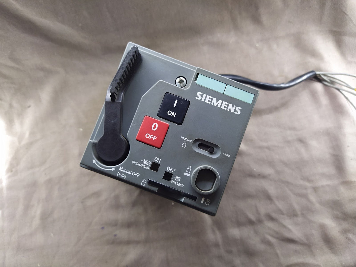 SIEMENS 3VL9300-3MQ00 MOTOR OPERATOR 220-250V AC/DC
