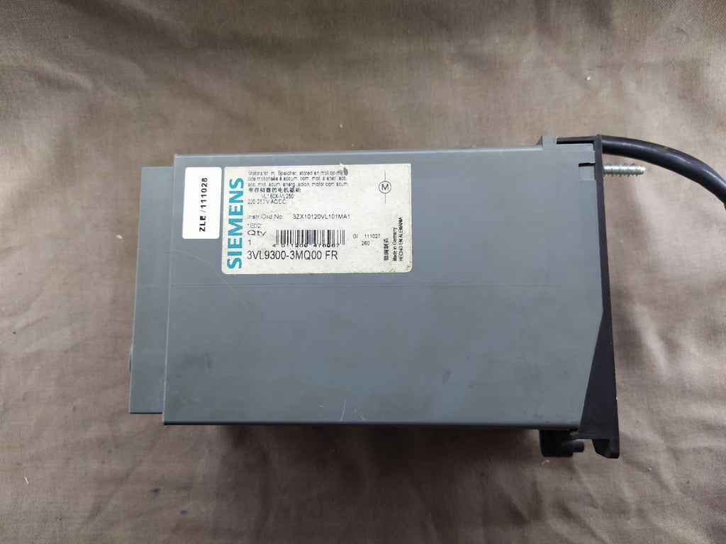 SIEMENS 3VL9300-3MQ00 MOTOR OPERATOR 220-250V AC/DC