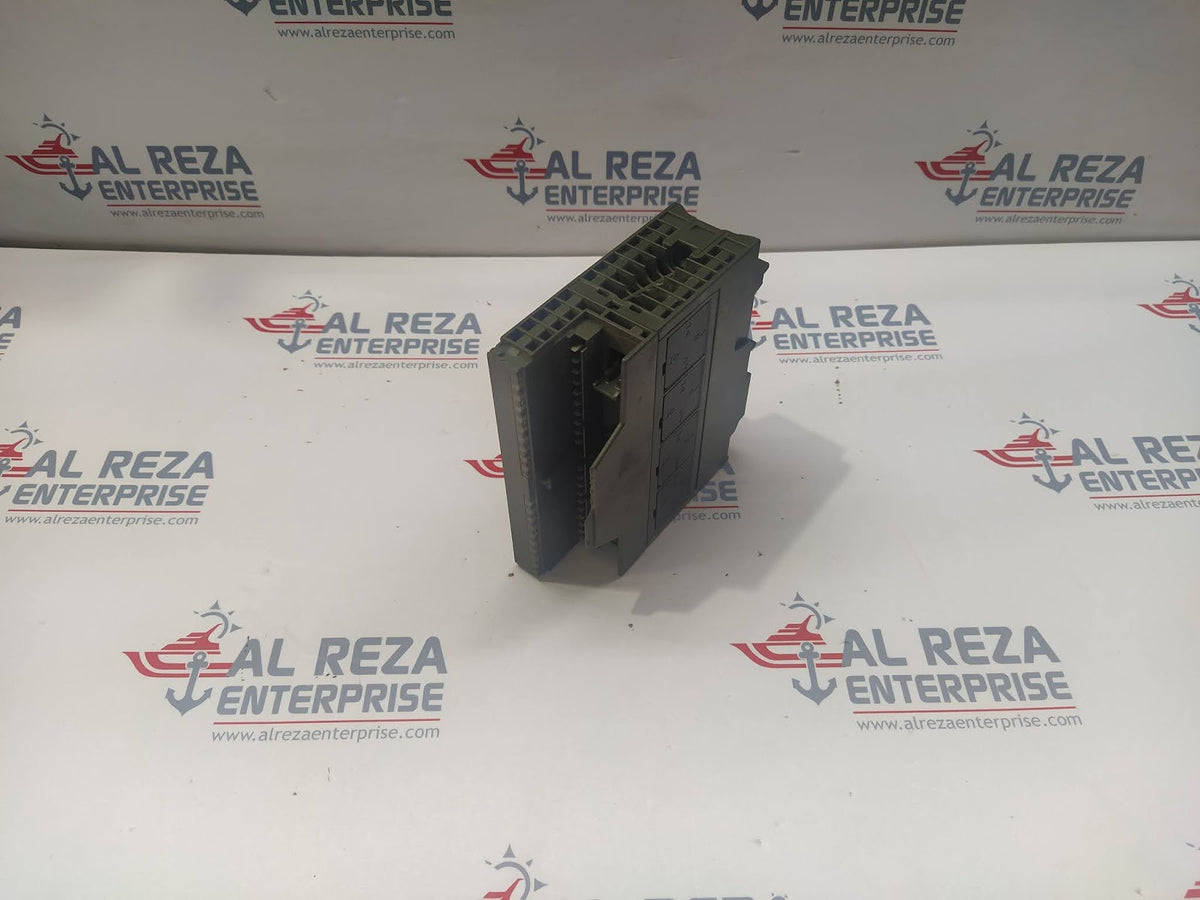 6ES7 331-7KF01-0AB0  EDGE IS BROKEN