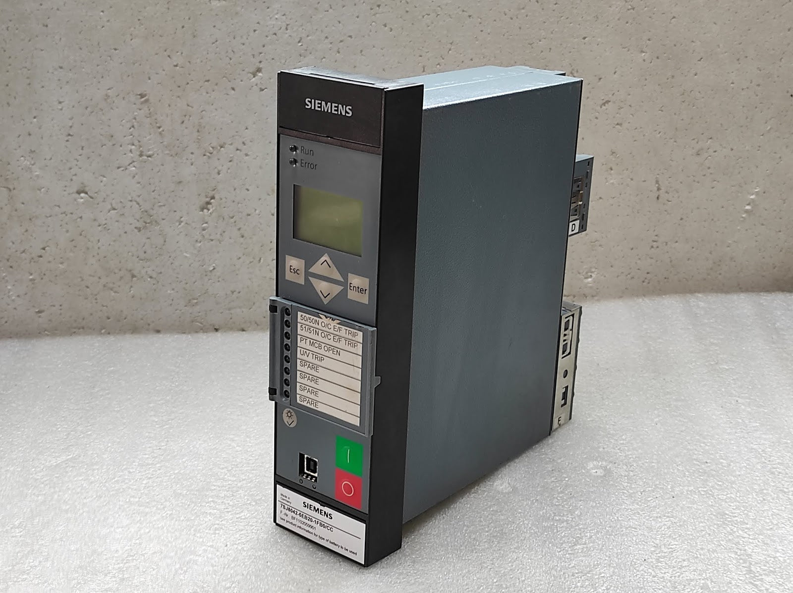 SIEMENS 7SJ8042-5EB20-1FB0/CC OVERCURRENT PROTECTION RELAY