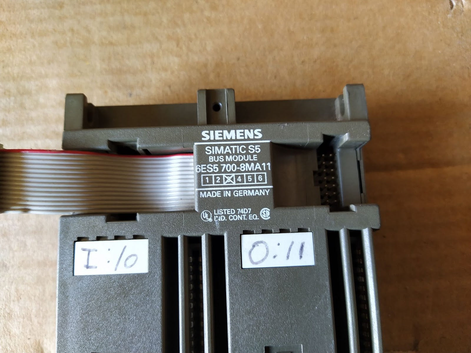 9 UNIT X SIEMENS SIMATIC S5 6ES5 700-8MA11 BUS MODULE LOT OF 9 PC