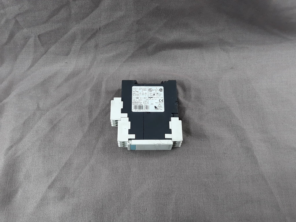 SIEMENS SIRIUS 3R THERMISTOR MOTOR PROTECTION RELAY 3RN1010-1CM00