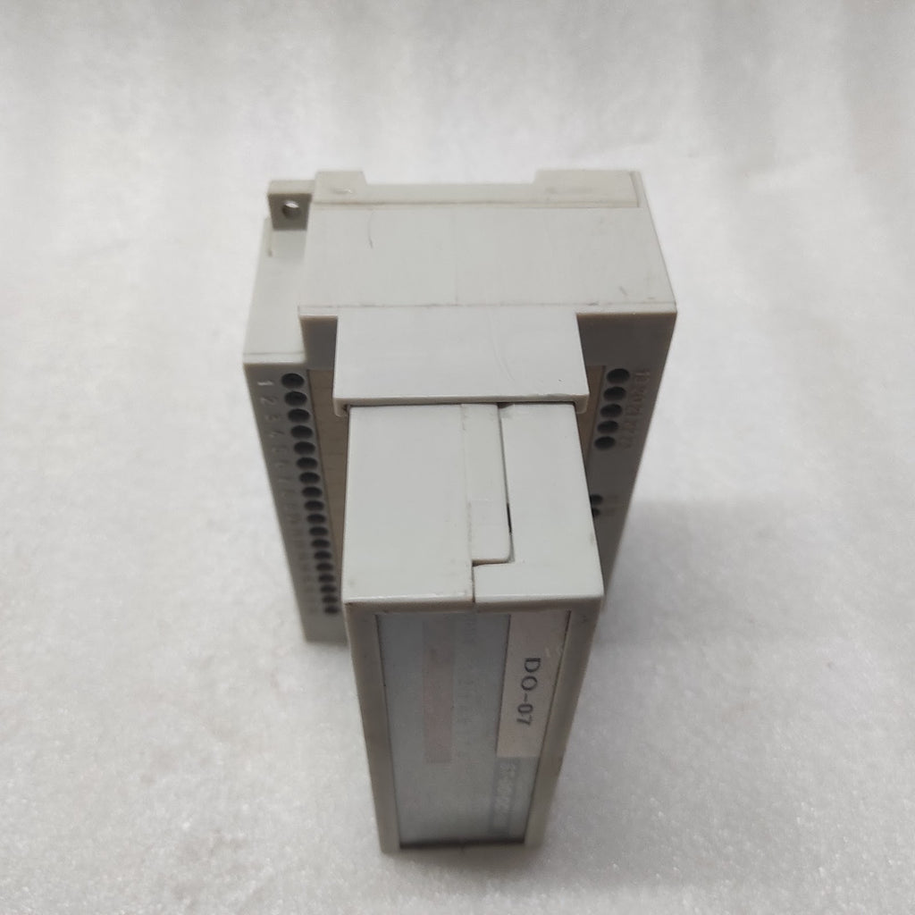 SIXNET ST-DO-DC1-08 8-DISCRETE OUTPUT MODULE ST-DO-DC1-08UB