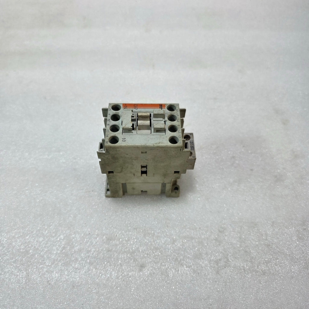 SPRECHER + SCHUH CA7-16-10 CONTACTOR 16A 3 POLE 110/120V COIL IEC MOTOR STARTER