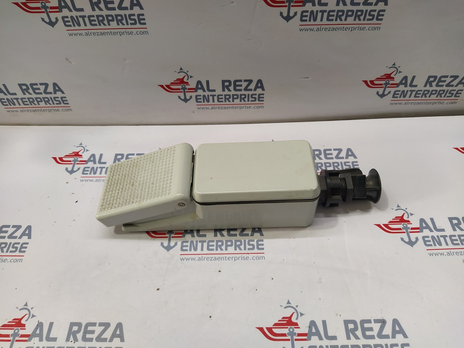 STAHL 8334/1 11-1-1 FOOT SWITCH