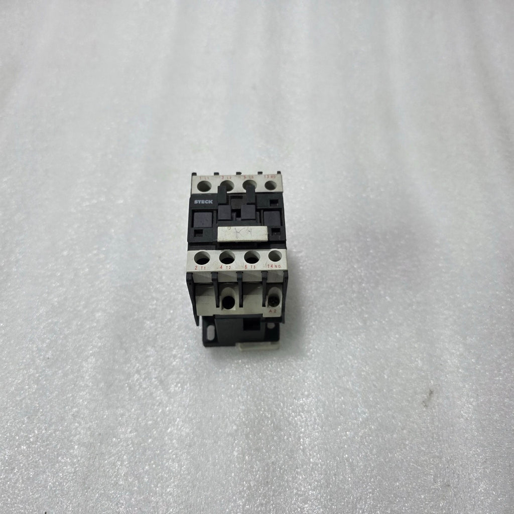 STECK S-D118A10M AC CONTACTOR 18A 3 POLE | COIL 220V 50/60HZ | 4–10KW MOTOR CONT