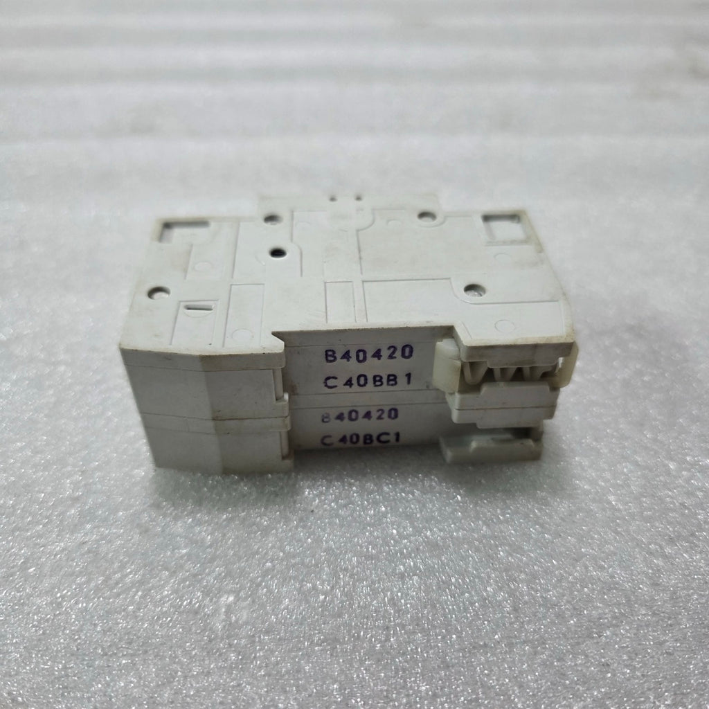 SIEMENS 5SX12 40A 2-POLE TYPE C MCB 380V 440V 3kA INDUSTRIAL CIRCUIT BREAKER
