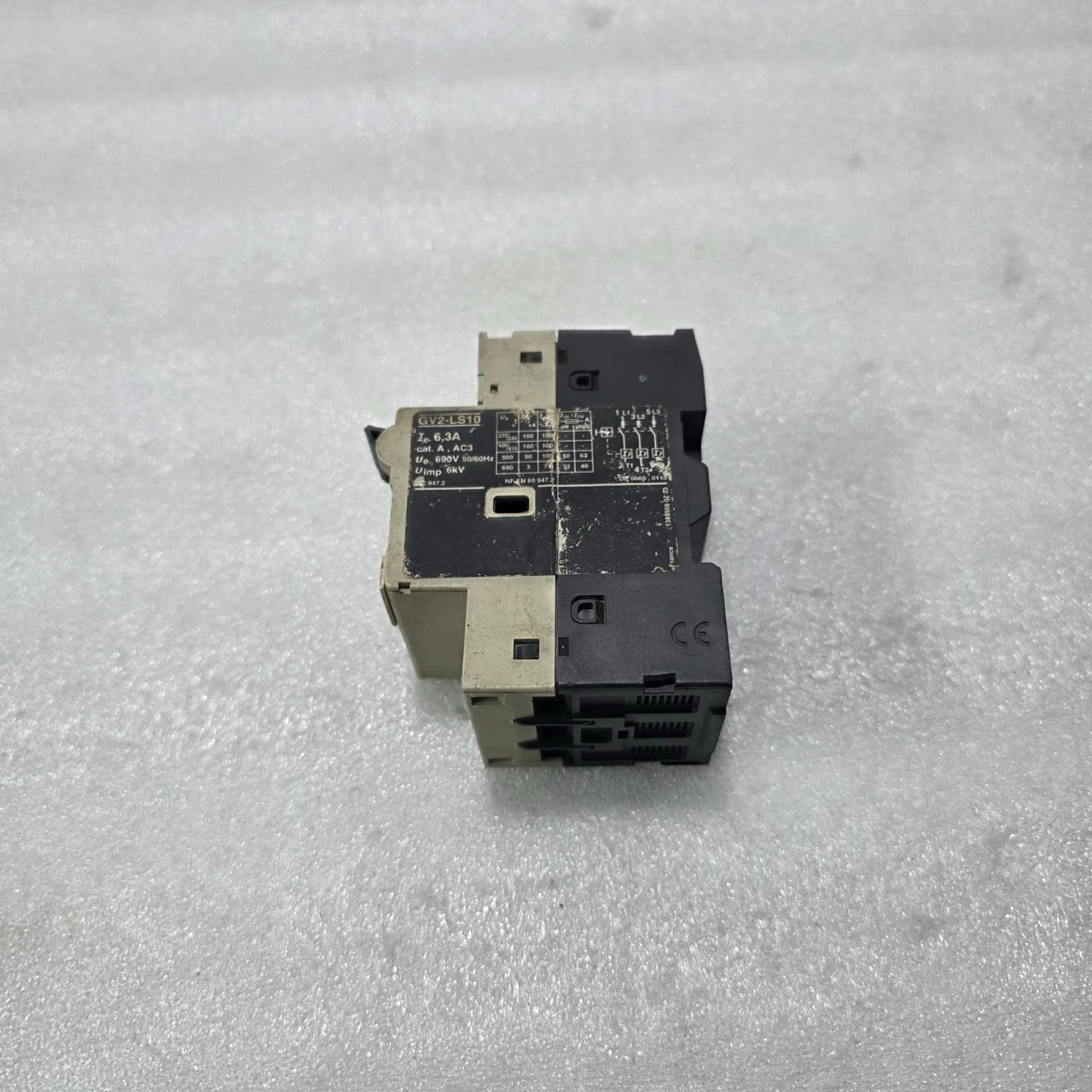TELEMECANIQUE GV2-LS10 MOTOR CIRCUIT BREAKER 6.3A 690V 100KA IEC 947-2