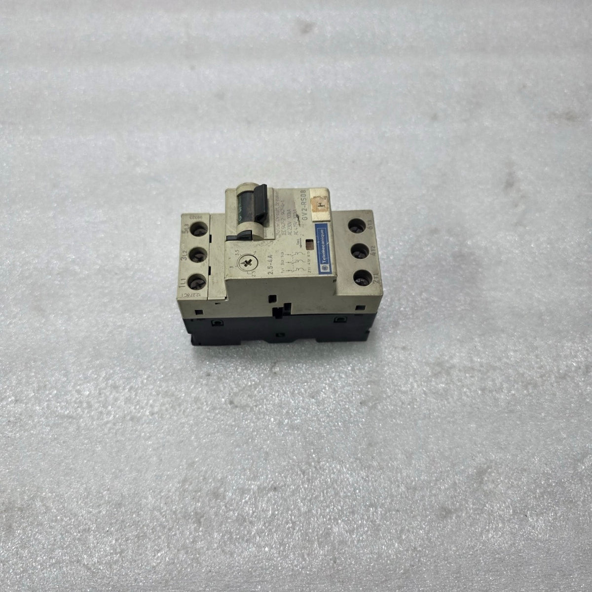 TELEMECANIQUE GV2-RS08 MOTOR CIRCUIT BREAKER 2.5-4A 690V 100KA IEC 947-2