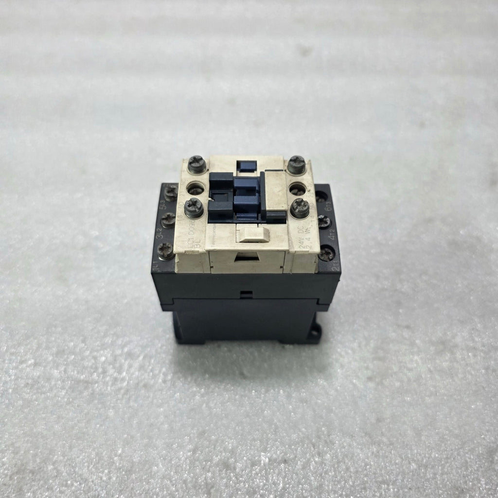 TELEMECANIQUE LC1D096BL CONTACTOR WITH LAD4TBDL 24V DC