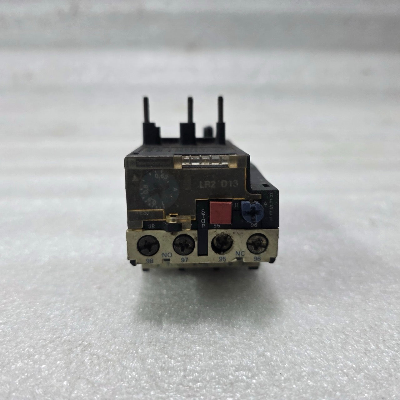TELEMECANIQUE LR2 D1305 THERMAL OVERLOAD RELAY 0.63–1A MOTOR PROTECTION RELAY
