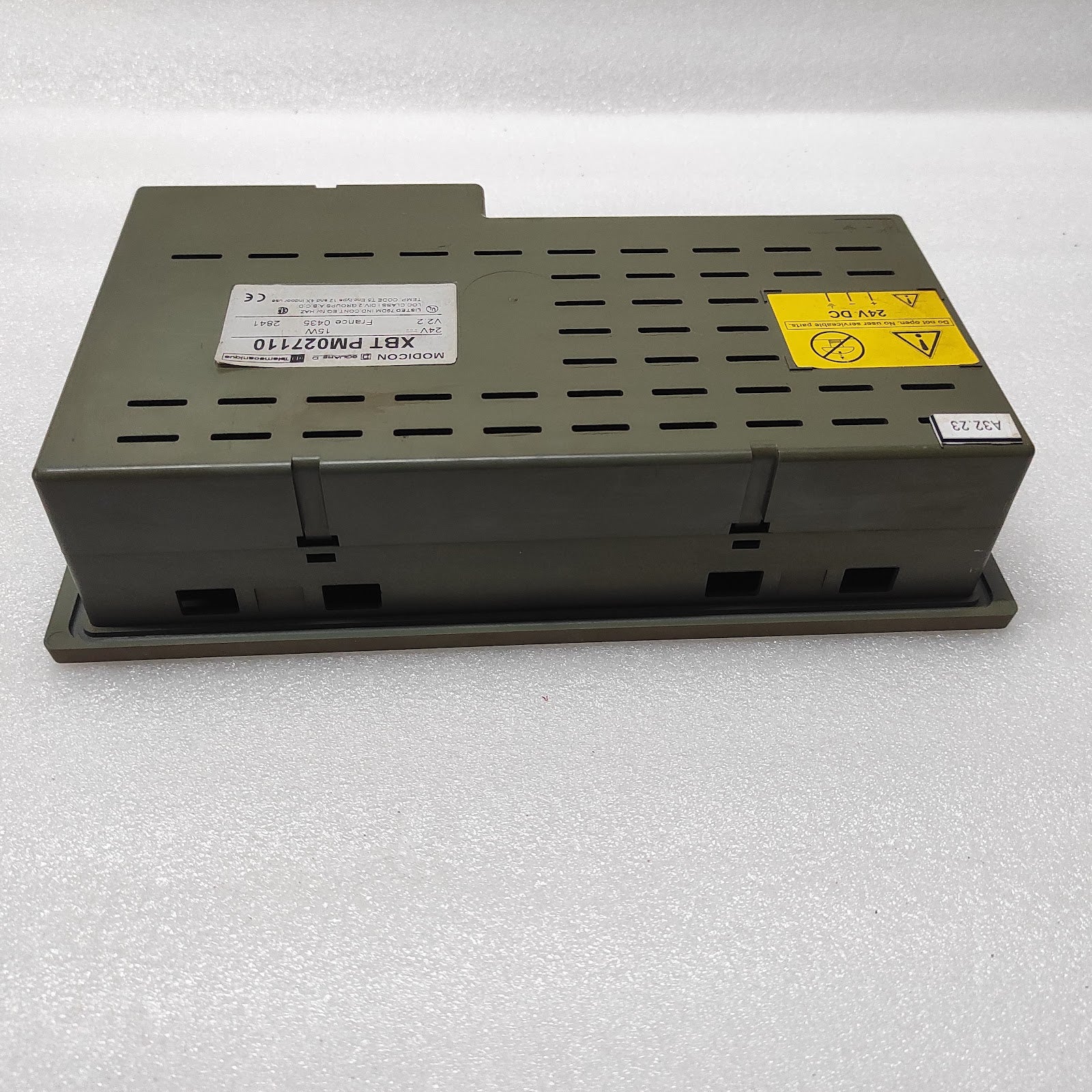 TELEMECANIQUE XBTPM027110 OPERATOR PANEL 24VDC