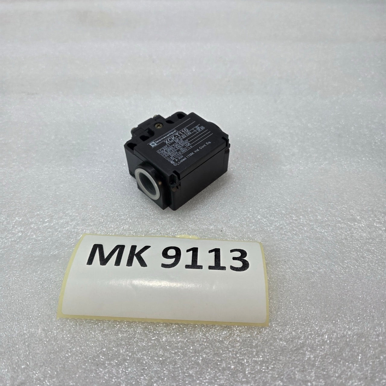 TELEMECANIQUE XCK-T110 LIMIT SWITCH IP65 | INDUSTRIAL POSITION SWITCH 500V 10A