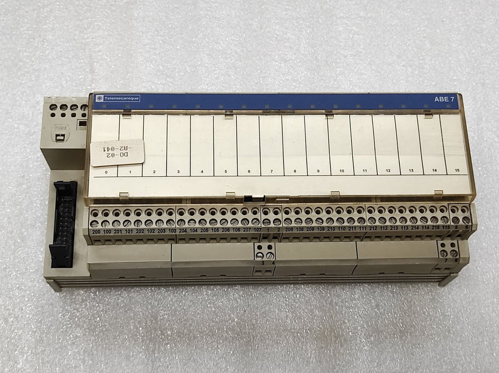 TELEMECANIQUE ABE 7 MODULE ABE7-R16T212