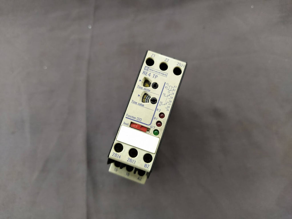 3 X Telemecanique RE4 TP13BU Time Delay Relay 0.05s-300h 110-240V X LOT OF 3 PC