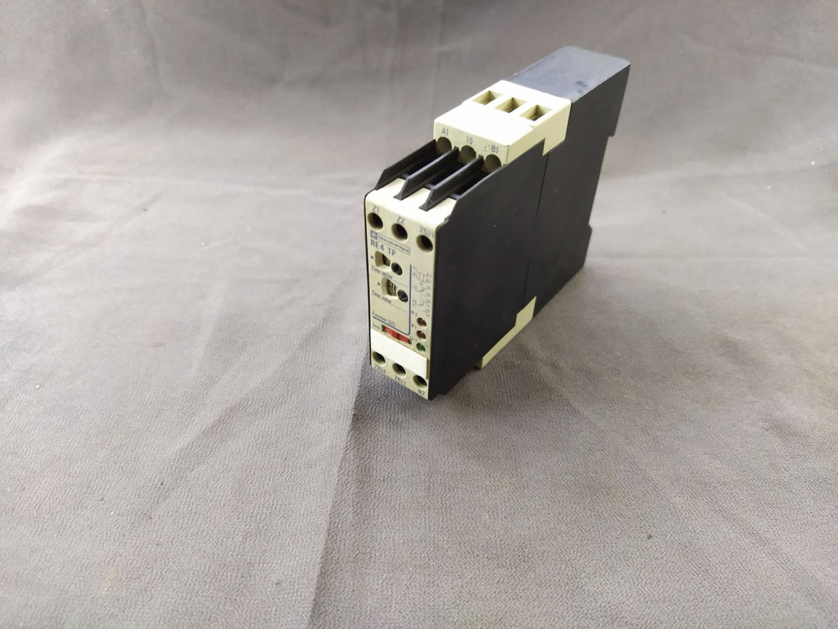 3 X Telemecanique RE4 TP13BU Time Delay Relay 0.05s-300h 110-240V X LOT OF 3 PC