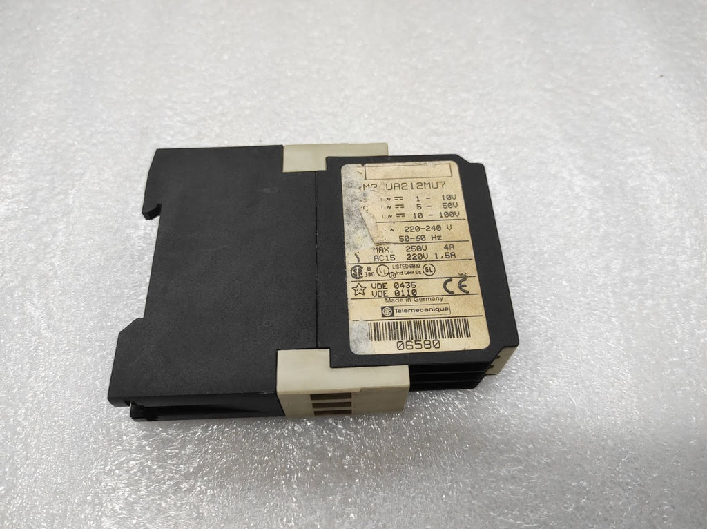 TELEMECANIQUE RM3 UA212MU7 RELAY 06580 220-240V