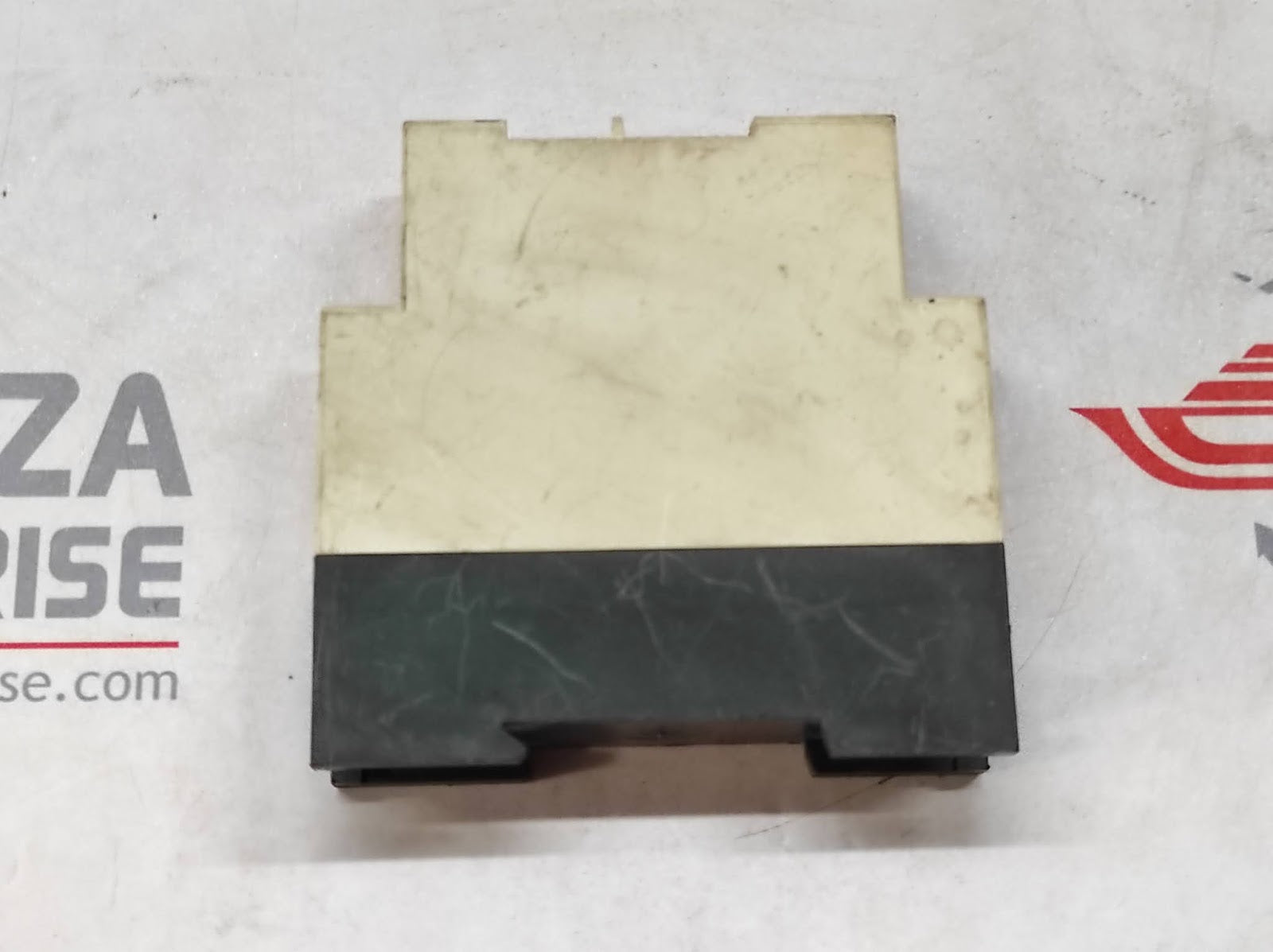 TELEMECANIQUE RM4TA02 MONITORING RELAY 290-580V