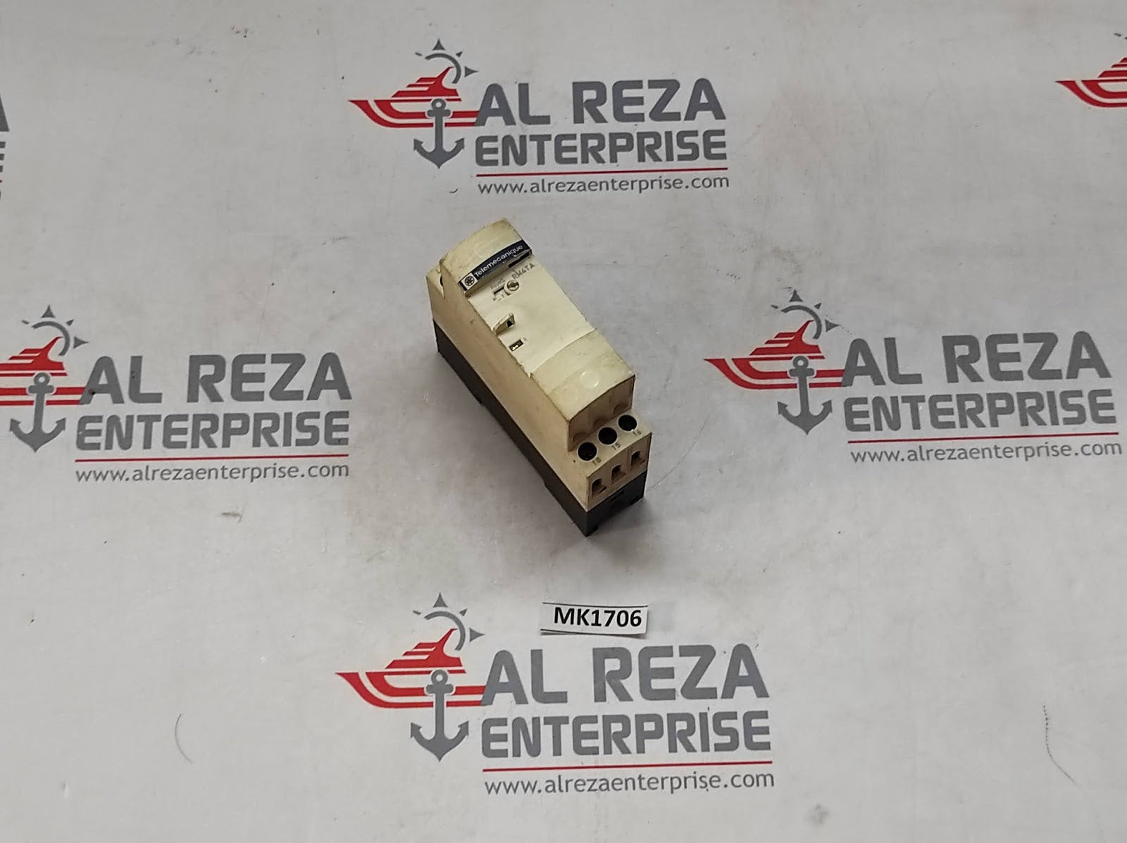 TELEMECANIQUE RM4TA02 MONITORING RELAY 290-580V