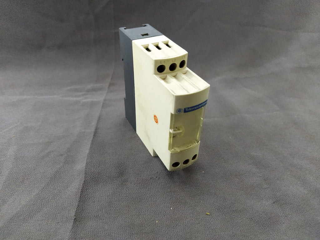 LOT OF 3 X TELEMECANIQUE RM4TG20 THREE PHASE NETWORK CONTROL RELAY X LOT OF 3
