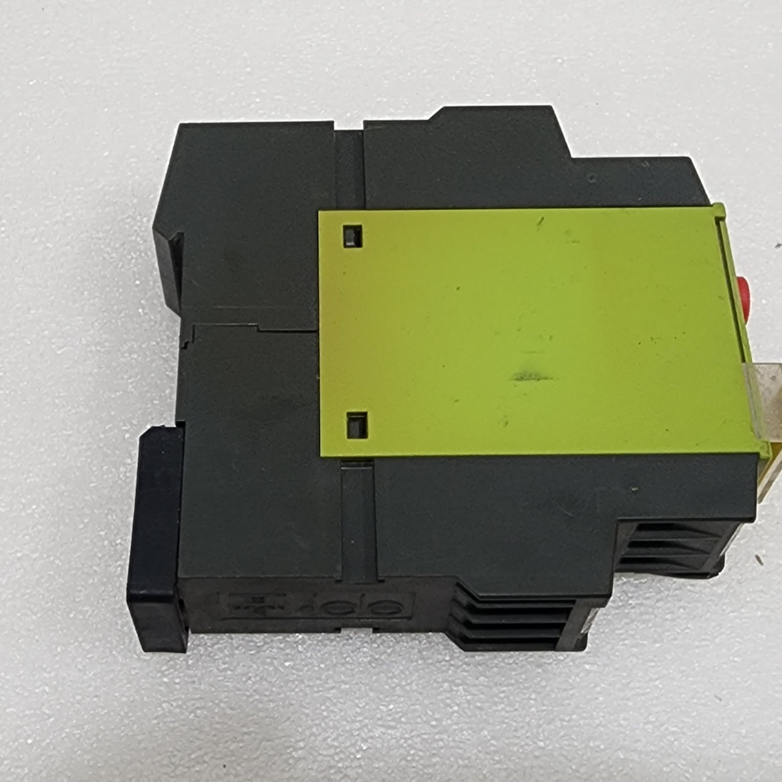 TELE D12DQ RELAY 24VAC-DC/110-240VAC
