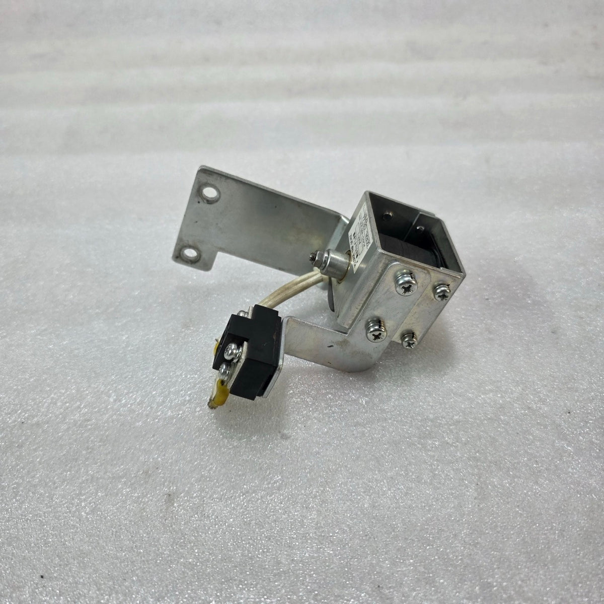 TERASAKI AVH-1 VOLTAGE TRIP DEVICE (NA-5977-1-3) | 420–480V AC |