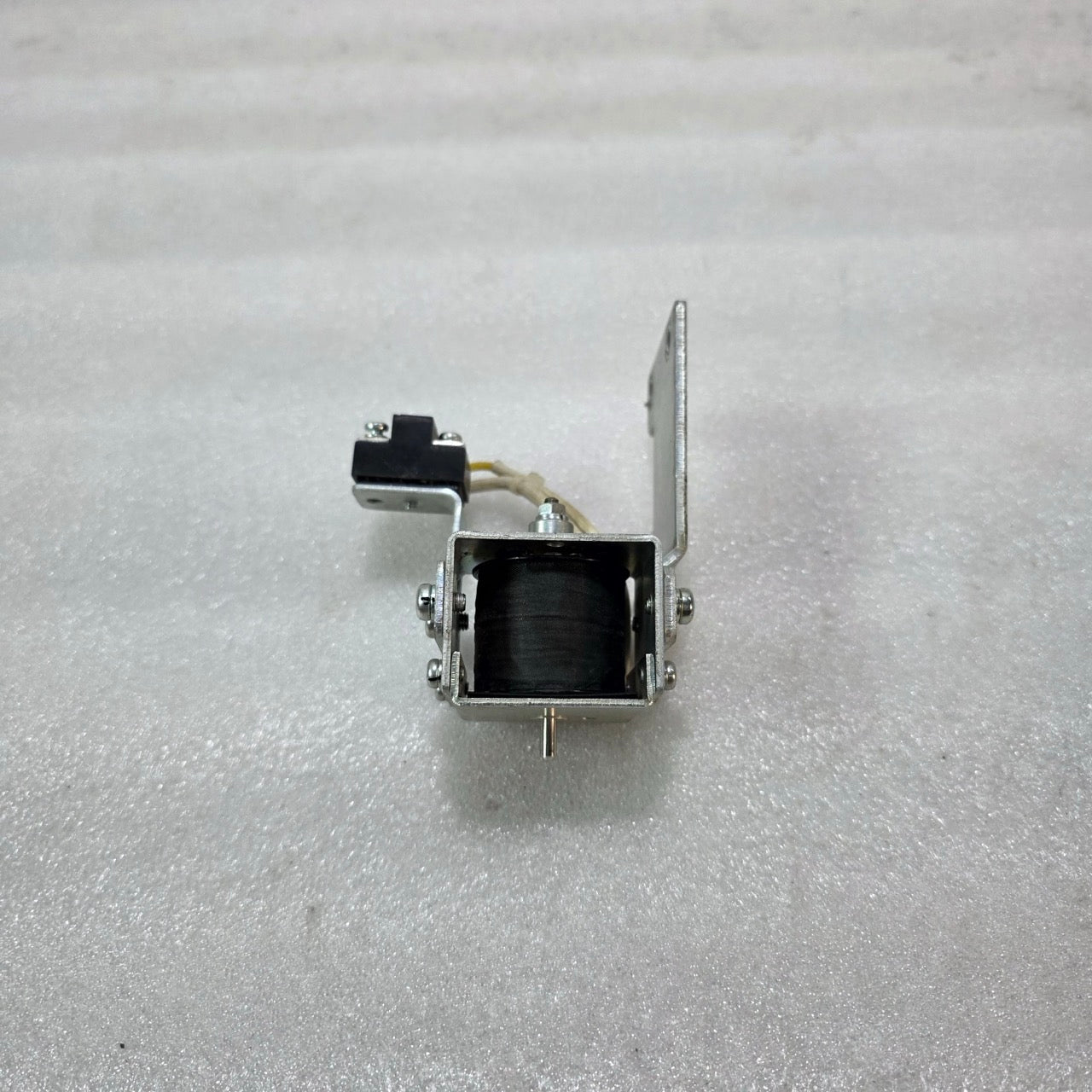 TERASAKI AVH-1 VOLTAGE TRIP DEVICE (NA-5977-1-3) | 420–480V AC |