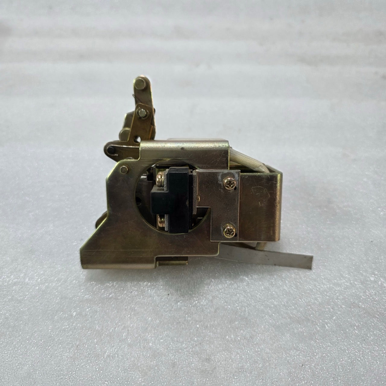 TERASAKI AVI-2 MAGNET HOLD TRIGGER UNIT | ELECTROMAGNETIC TRIP