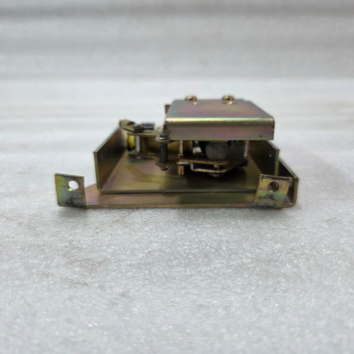 TERASAKI AVI-3 MAGNET HOLD TRIGGER | ELECTROMAGNETIC TRIP