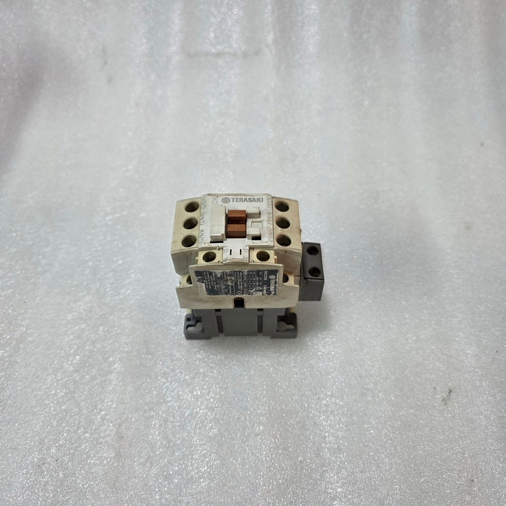 TERASAKI TKC9 CONTACTOR 3 POLE 20A 600VAC AC-3 MOTOR STARTER COIL 220V 50/60HZ