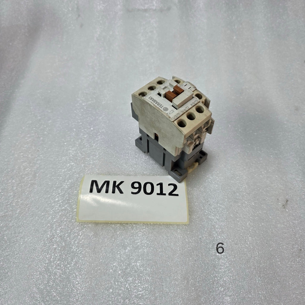 TERASAKI TKC9 CONTACTOR 3 POLE 20A 600VAC AC-3 MOTOR STARTER COIL 220V 50/60HZ
