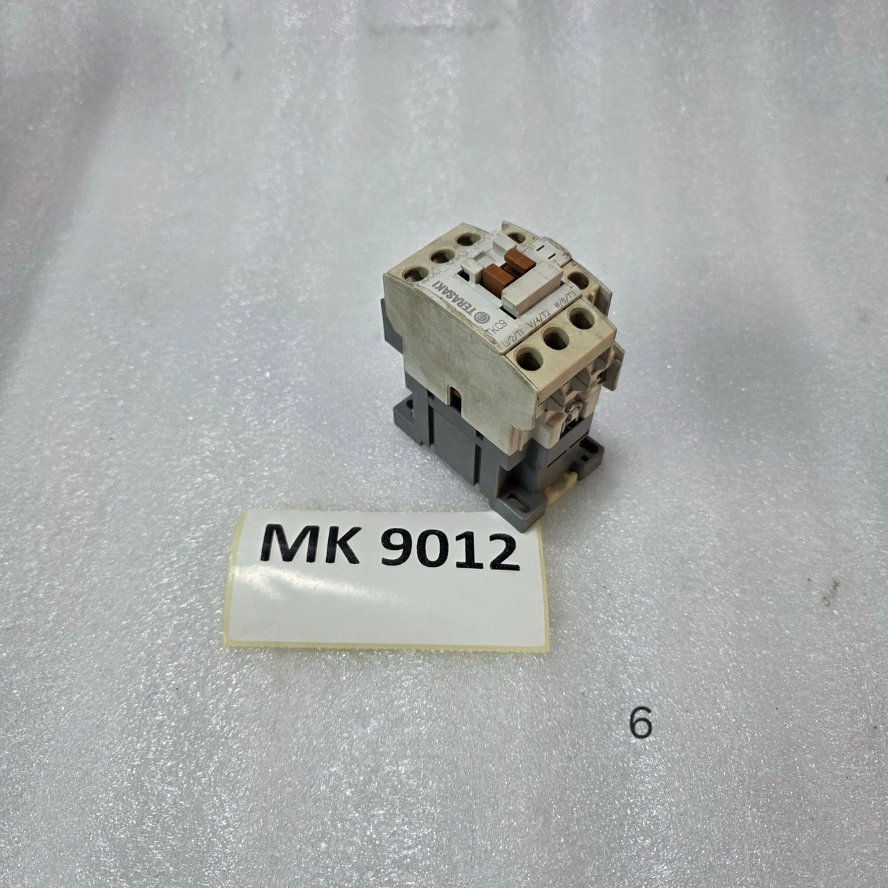 TERASAKI TKC9 CONTACTOR 3 POLE 20A 600VAC AC-3 MOTOR STARTER COIL 220V 50/60HZ