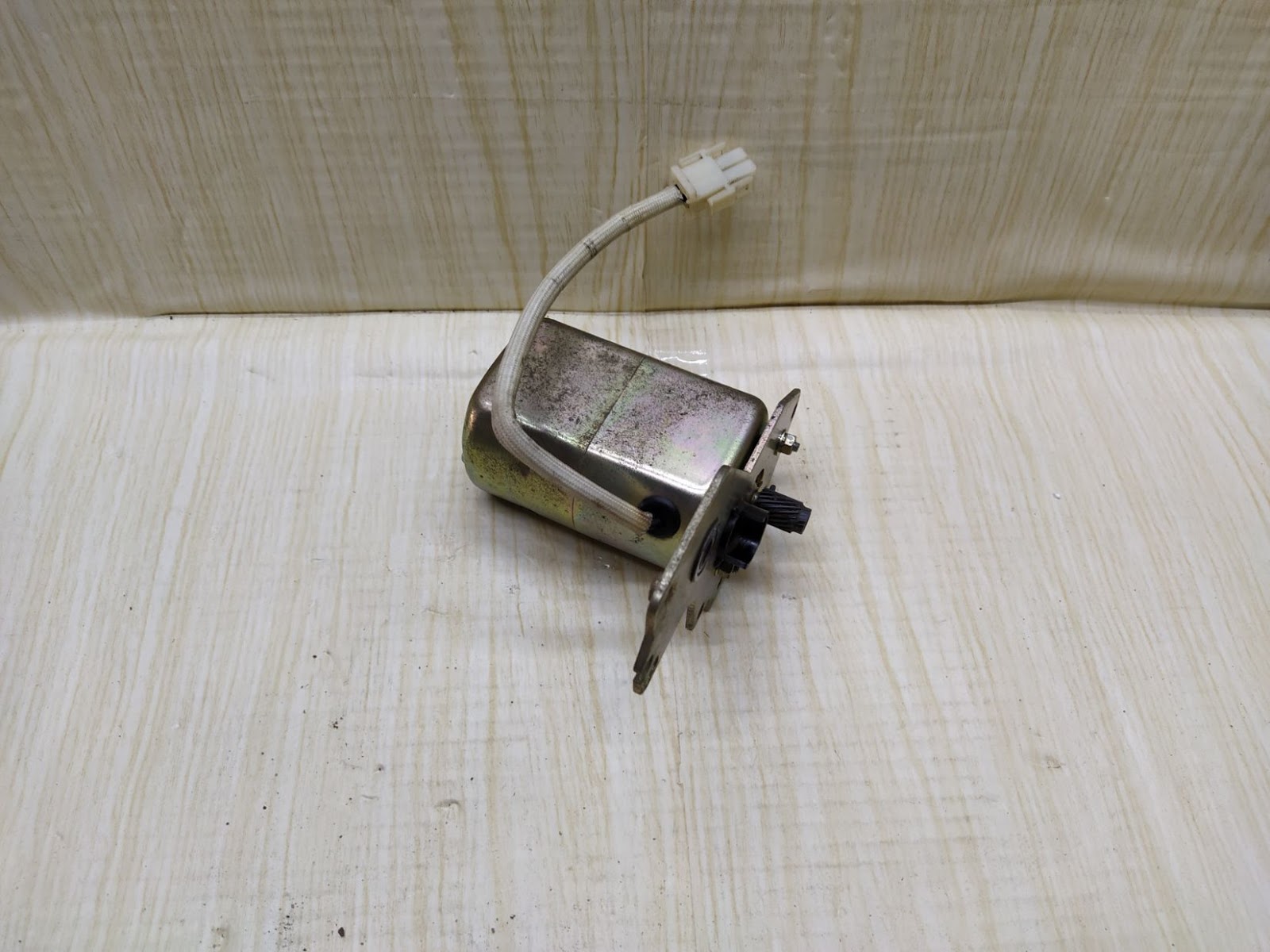 TERASAKI 3M-1502C MOTOR 200-220V AC/DC