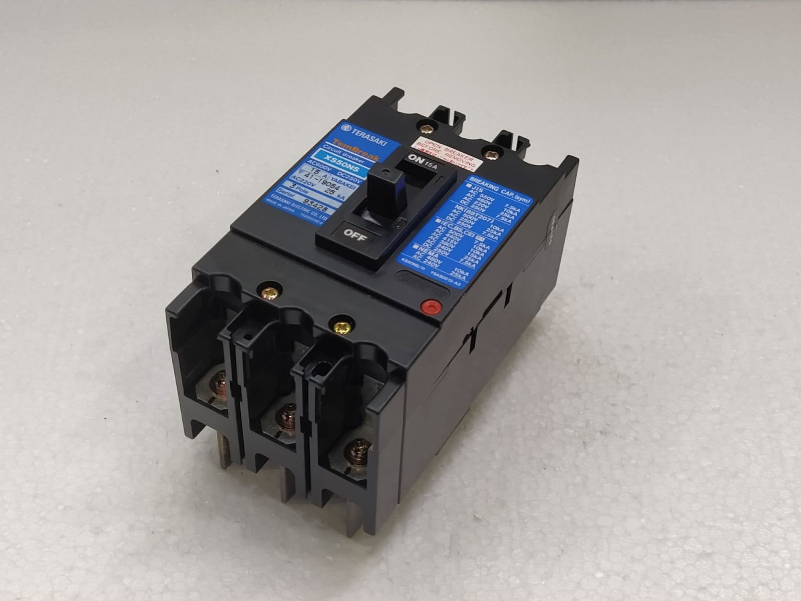 Terasaki TemBreak XS50NS Curcuit Breaker 15A 600VAC 250VDC 3 POLE