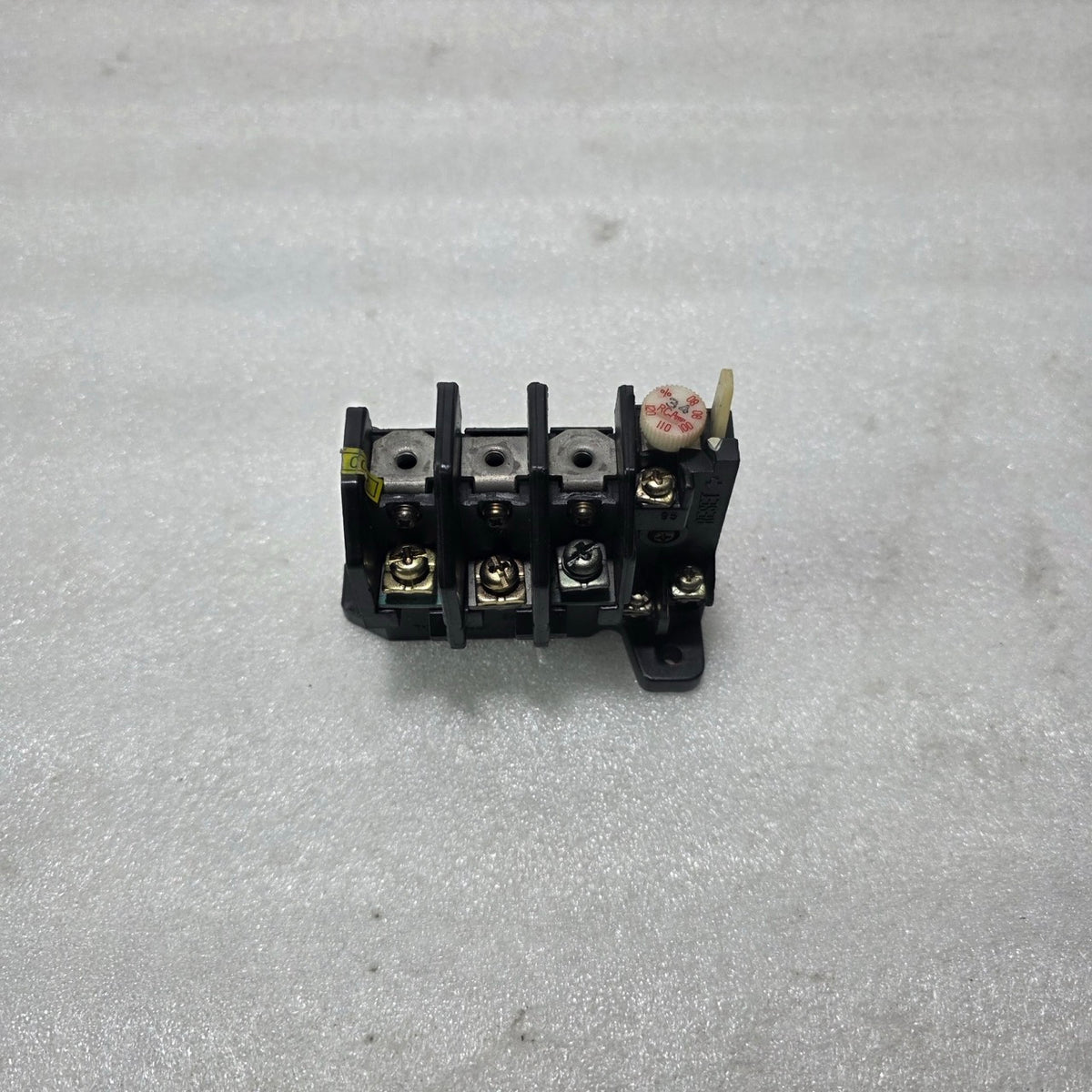 TH-35 34A THERMAL OVERLOAD RELAY 28–40A MOTOR PROTECTION RELAY
