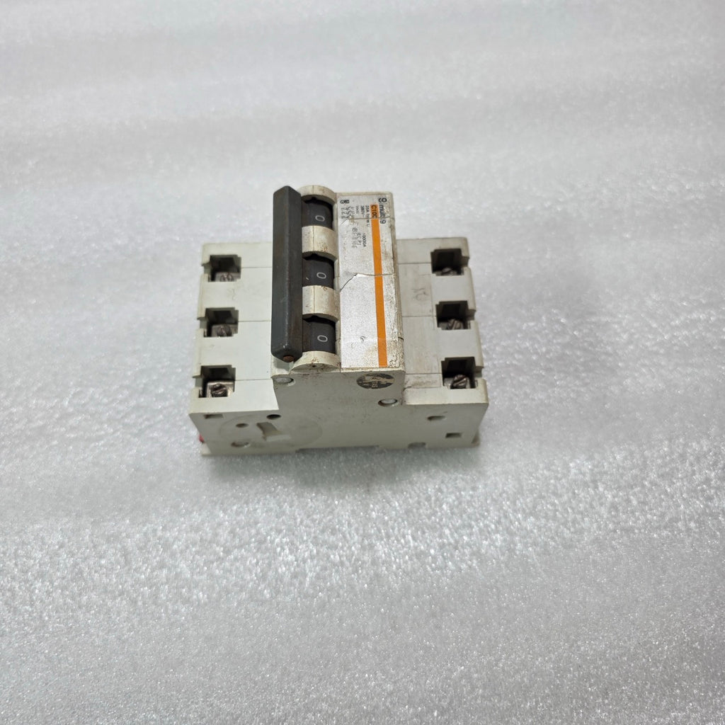 MERLIN GERIN MULTI9 C10C 3P 100A TYPE U 380V 10KA MCB MINIATURE CIRCUIT BREAKER