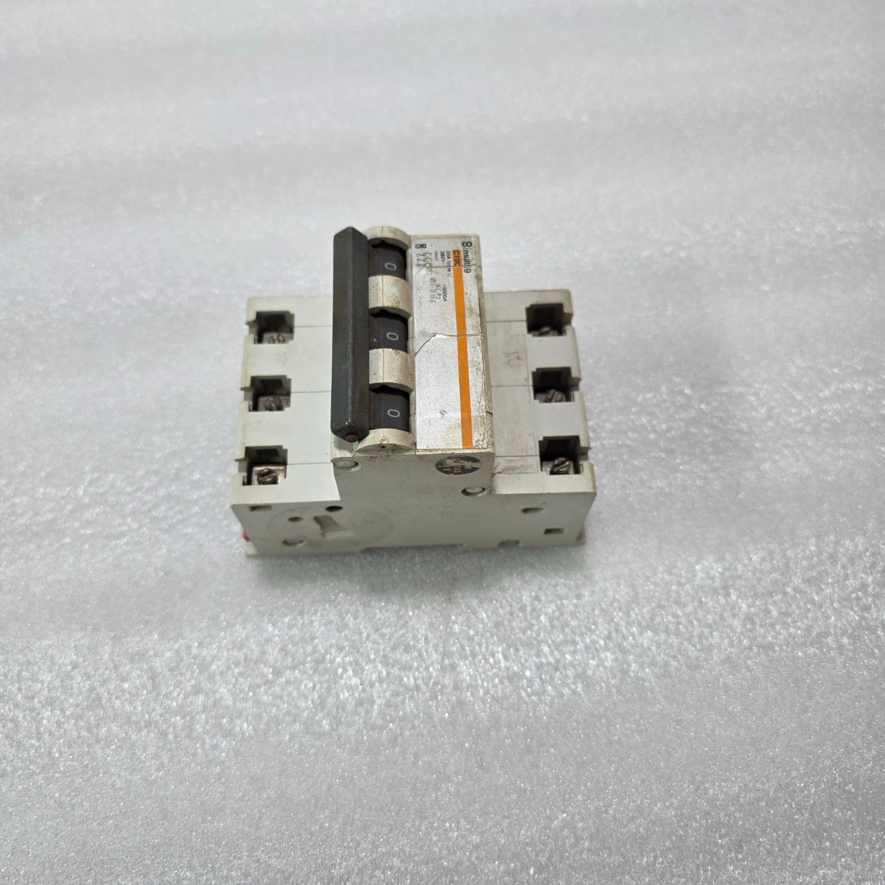 MERLIN GERIN MULTI9 C10C 3P 100A TYPE U 380V 10KA MCB MINIATURE CIRCUIT BREAKER