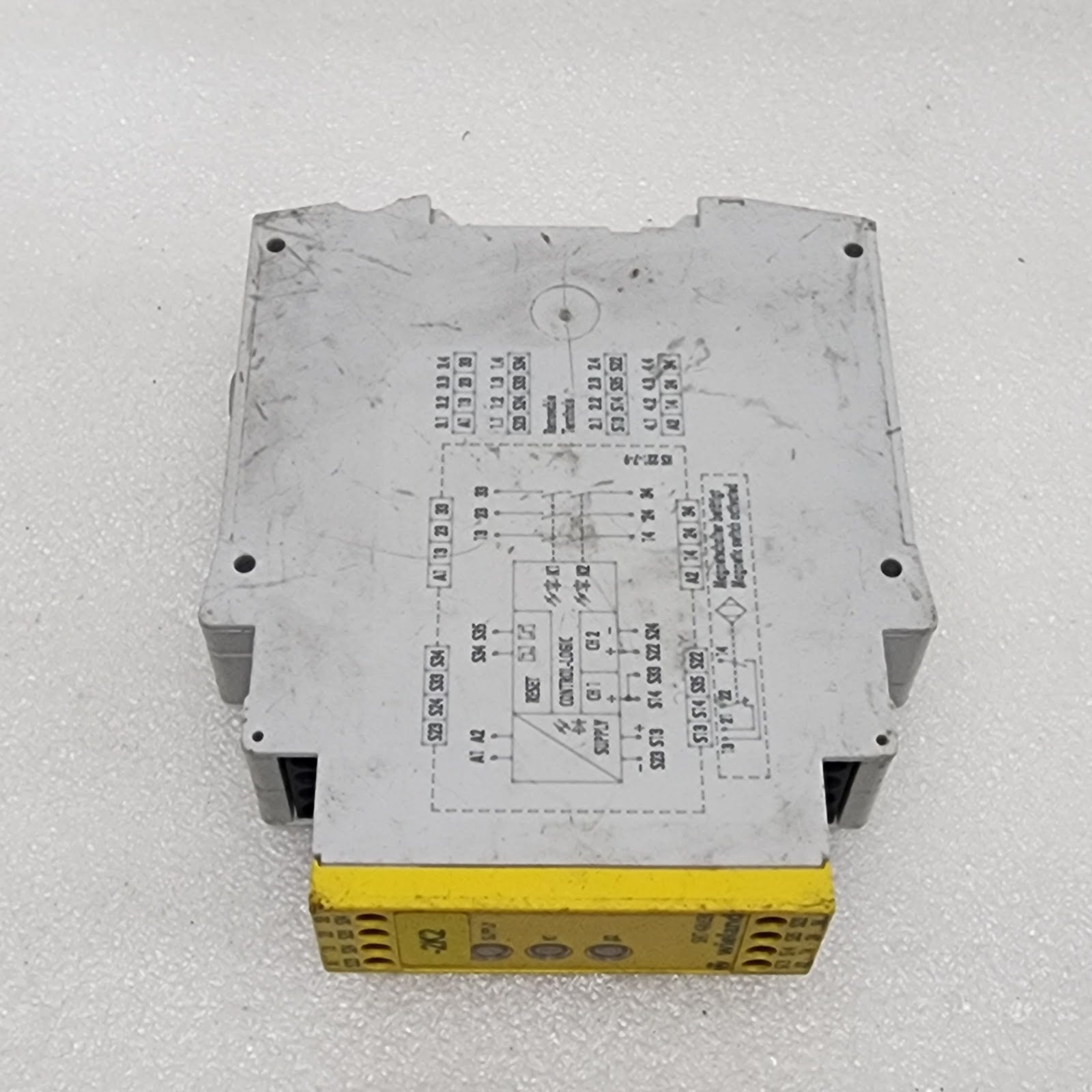 WIELAND SNT 4M63K SAFETY RELAY R1.188.1020.0 24VAC-DC