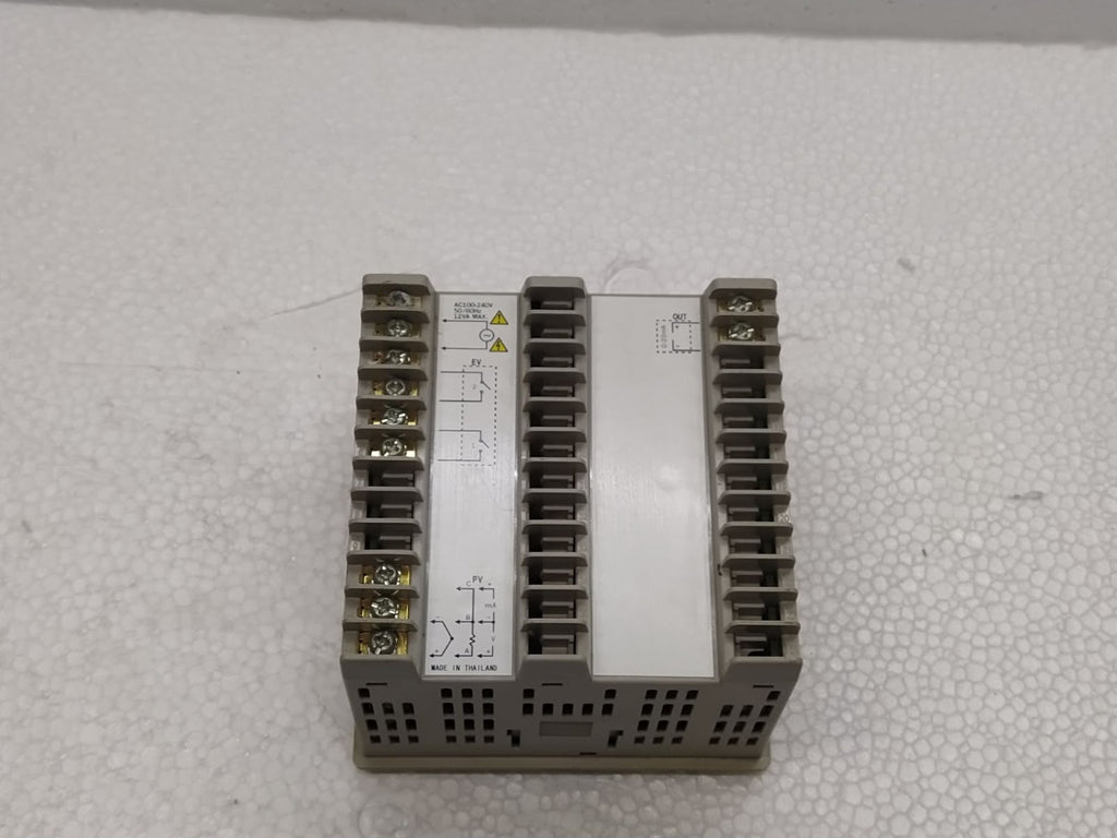 Yamatake Azbil SDC 36 Digital Indicating Controller C36TC0UA4000 SDC36 100-240V