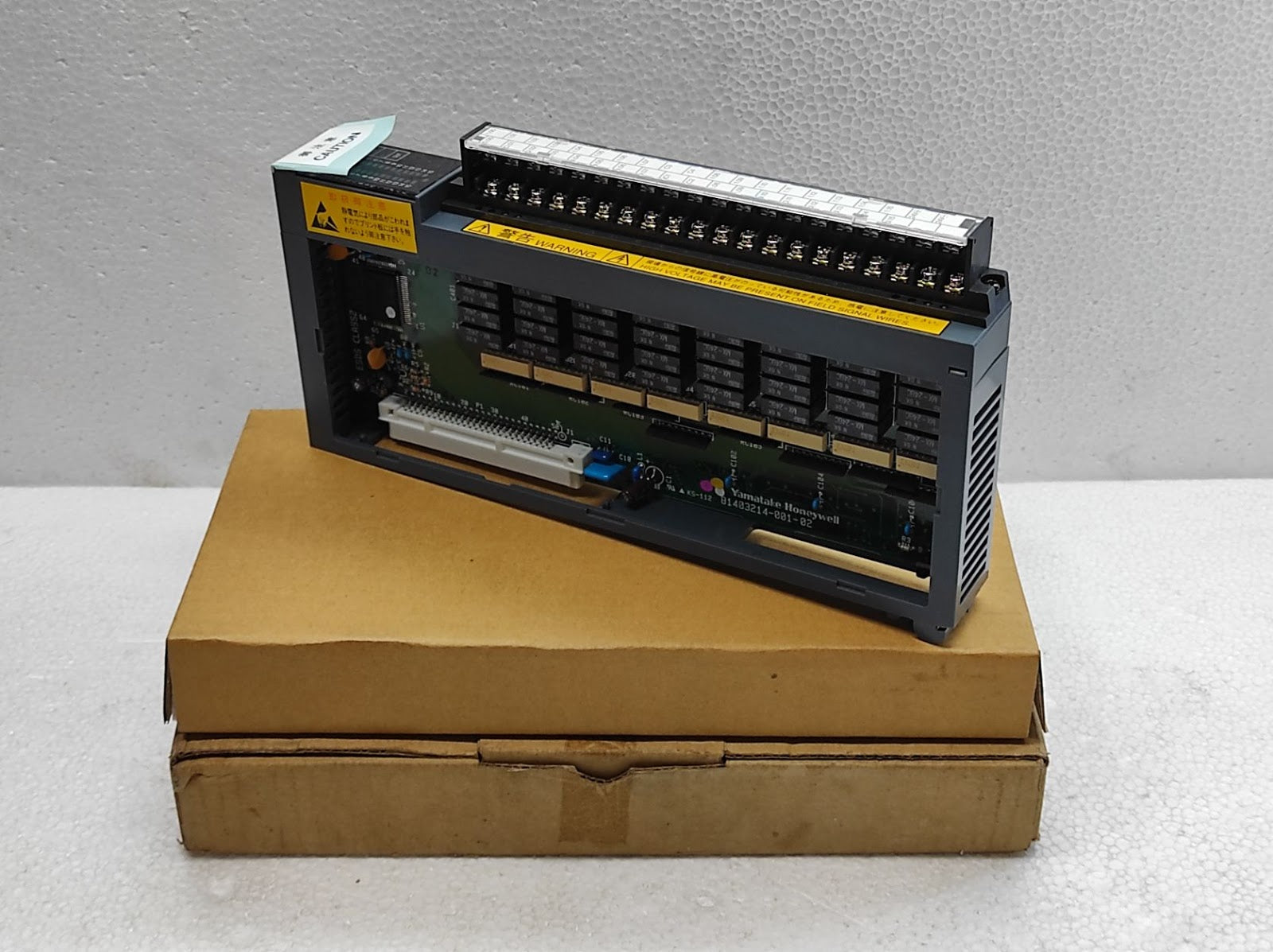 YAMATAKE HONEYWELL 511-0276 RELAY 32PT OUT 2A 5110276